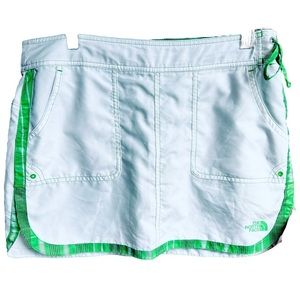 North Face Class V Skort White & Green Lace Up Side Closure UV Protectant NWT 8